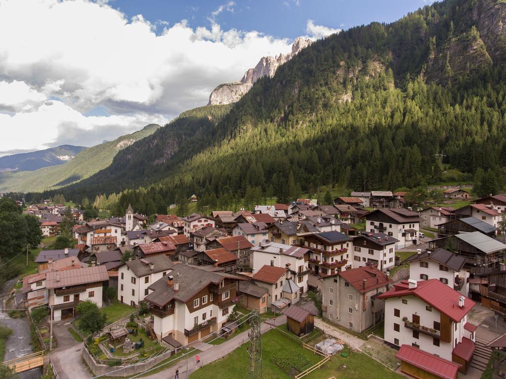 Hotel Garni Ai Serrai روكا بييتوري المظهر الخارجي الصورة