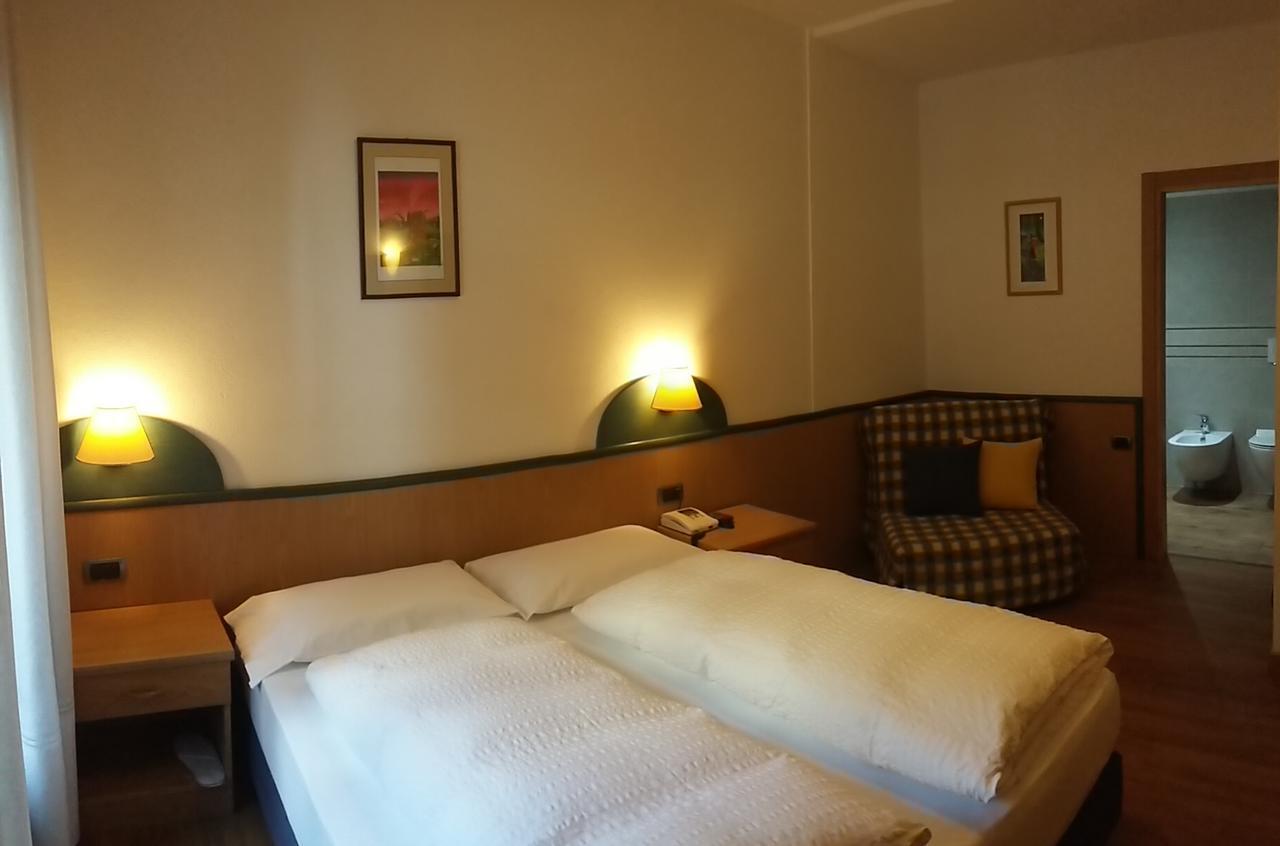Hotel Garni Ai Serrai روكا بييتوري المظهر الخارجي الصورة